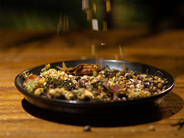 很喜歡“懷府薏康堂”茶飲的包裝設(shè)計(jì)，有什么寓意嗎？